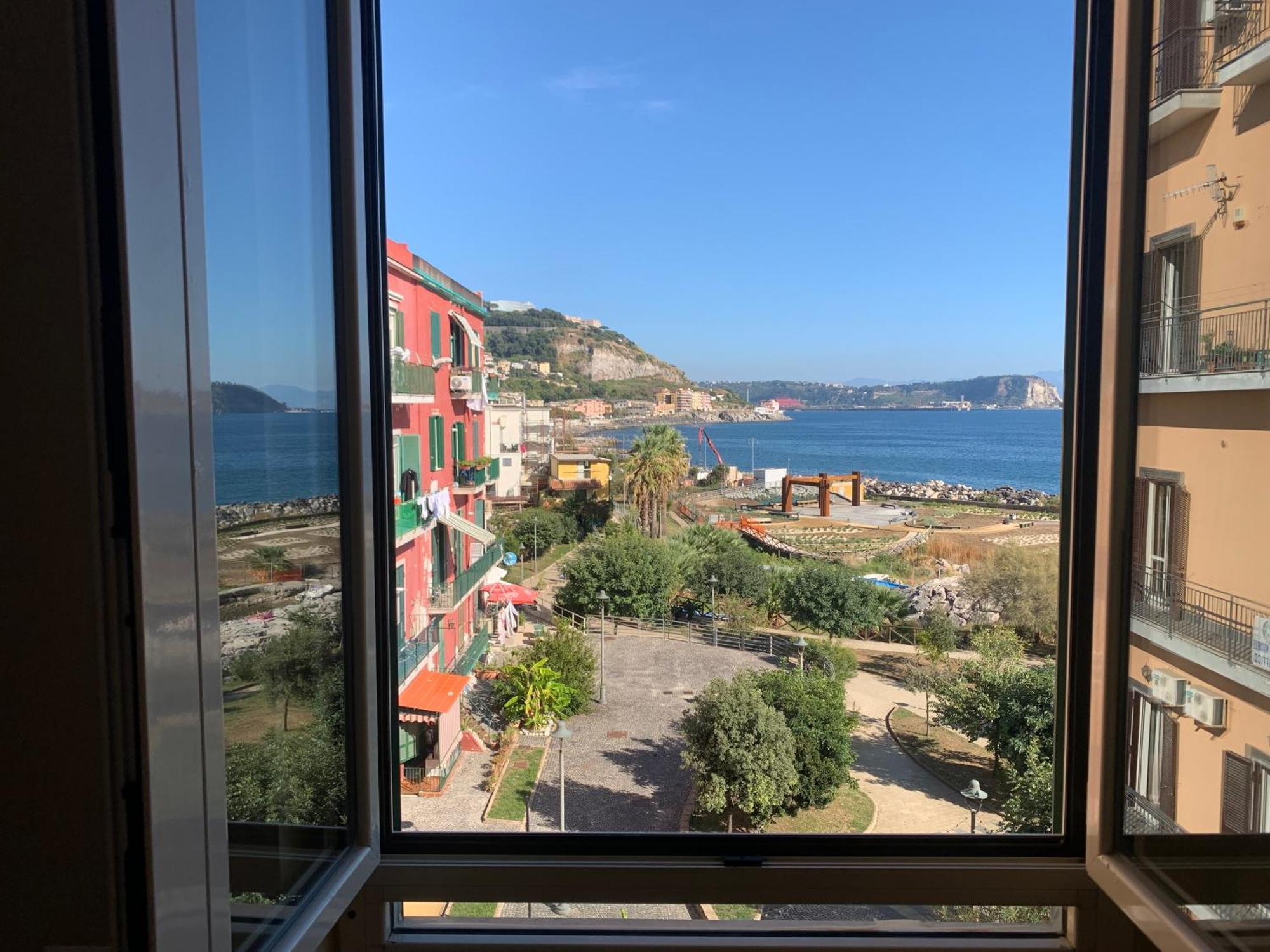 Artis Mare Bed & Breakfast Поцуоли Екстериор снимка