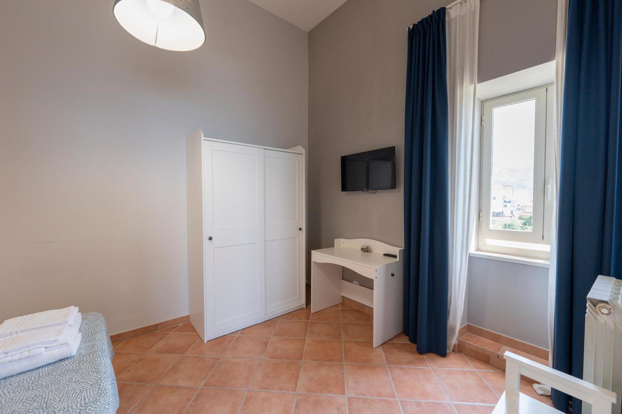 Artis Mare Bed & Breakfast Поцуоли Екстериор снимка